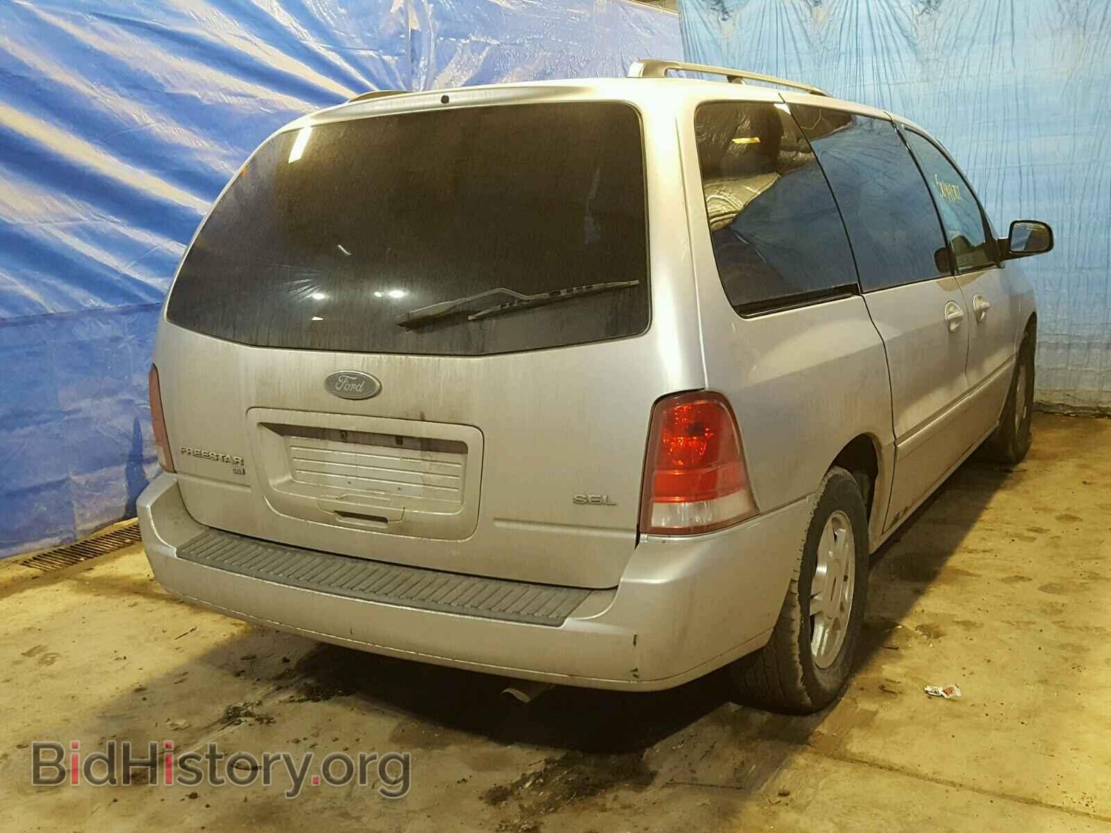 2005 FORD FREESTAR - VIN: 2FMZA52225BA81178 - Фото 4
