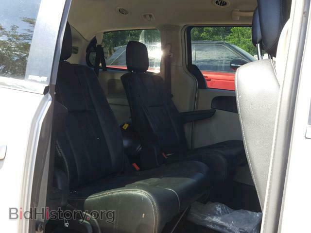 2014 CHRYSLER TOWN & COU - VIN: 2C4RC1BGXER269120 - Фото 6