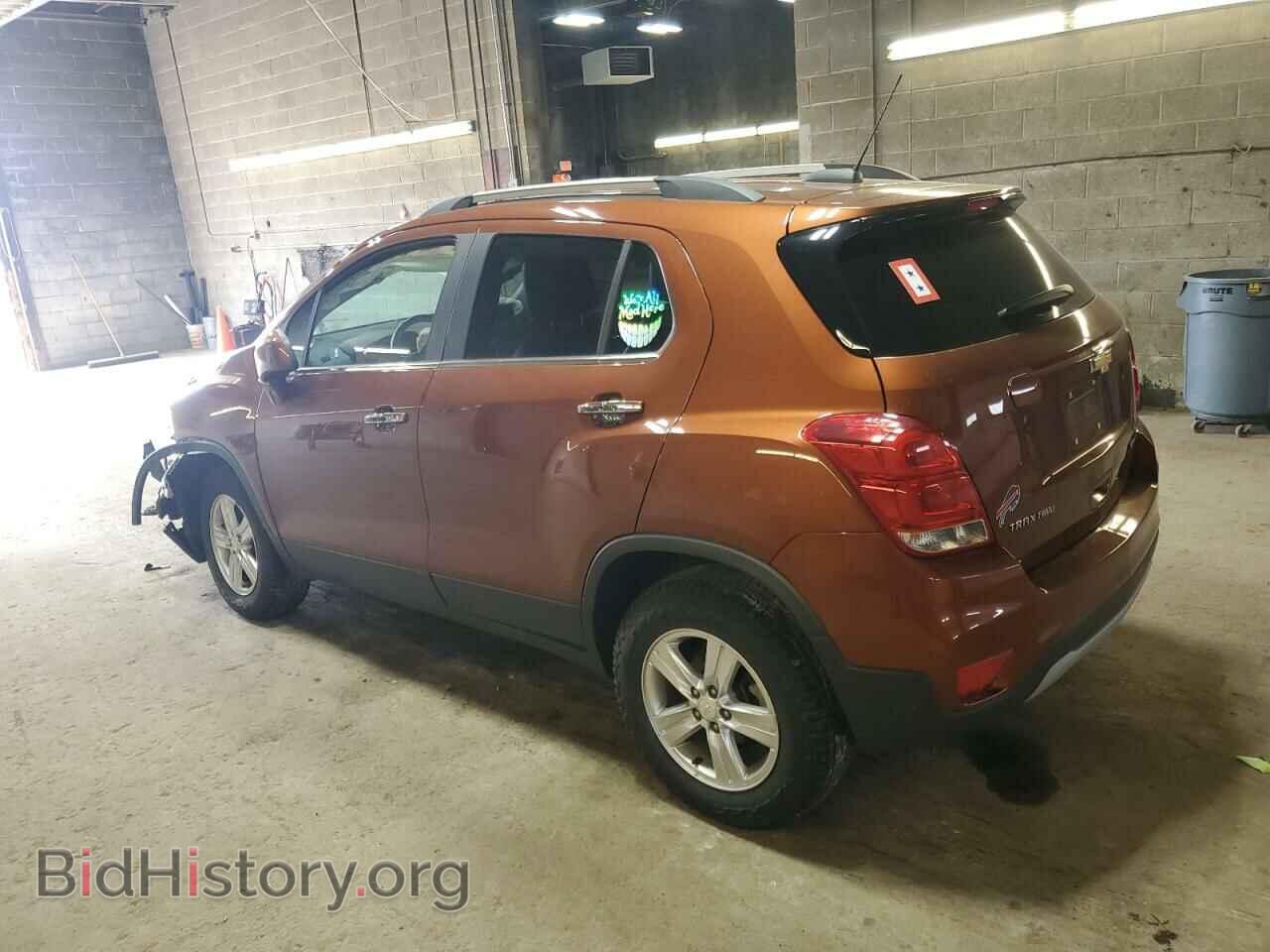 2019 CHEVROLET TRAX - VIN: 3GNCJPSB3KL249228 - Фото 2