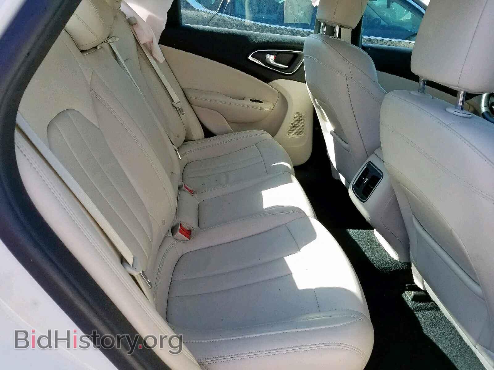 2016 CHRYSLER 200 - VIN: 1C3CCCAB9GN180165 - Photo 6