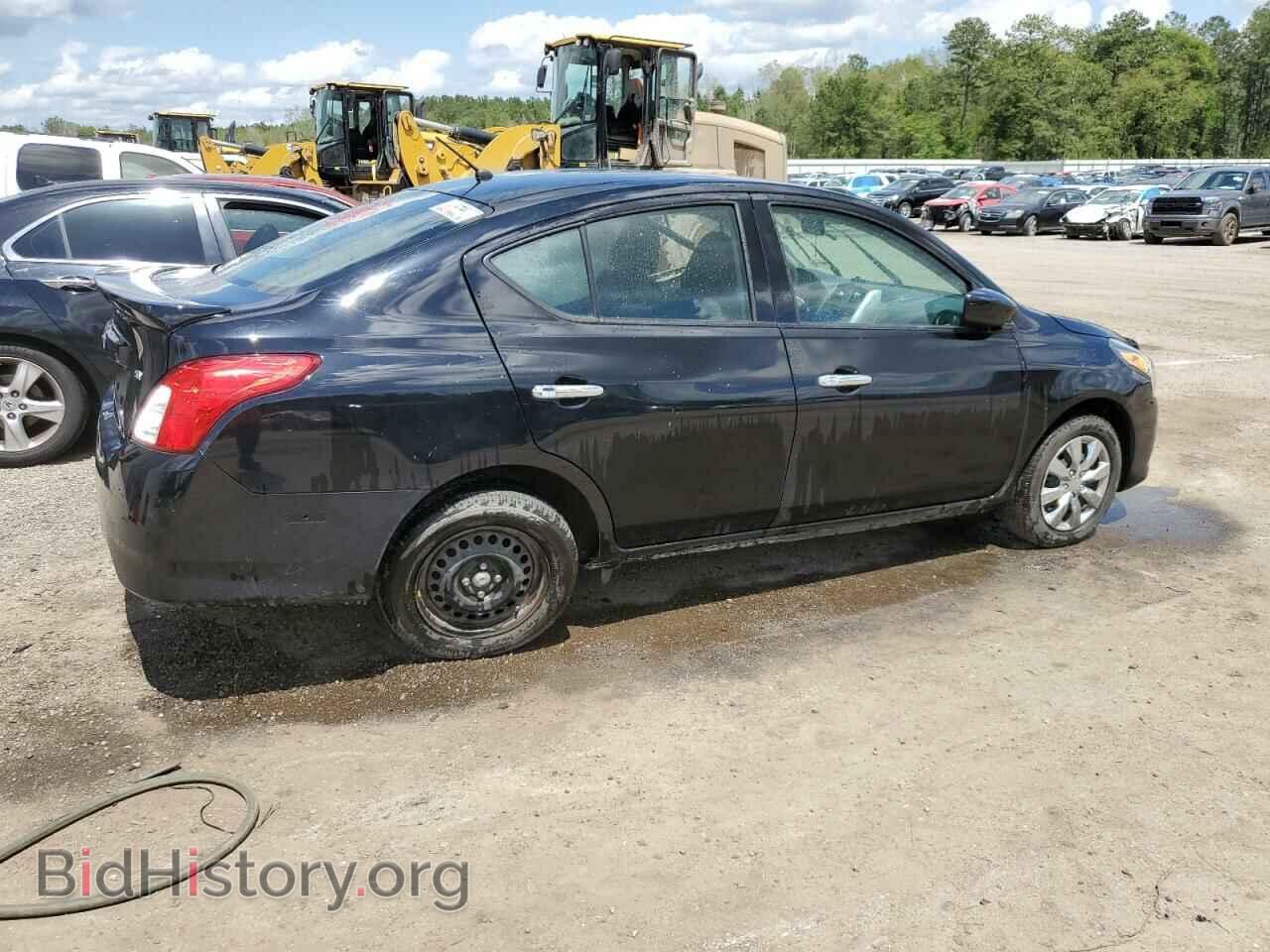 2018 NISSAN VERSA - VIN: 3N1CN7AP4JL815232 - Фото 3