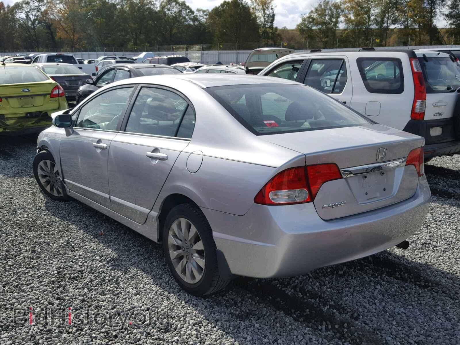 2011 HONDA CIVIC - VIN: 19XFA1F83BE000935 - Фото 3