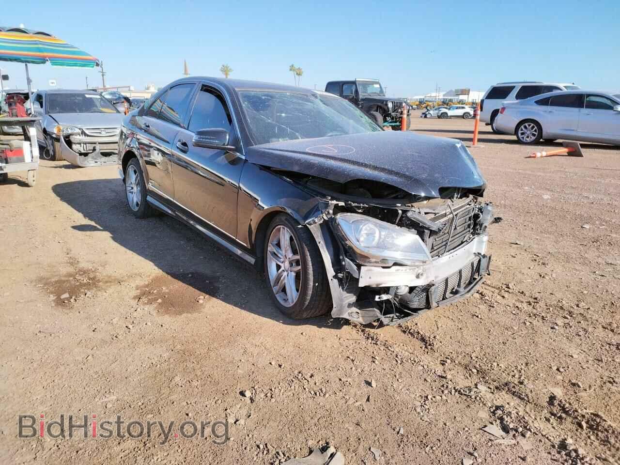 Фотография WDDGF4HB2ER305003 - MERCEDES-BENZ C-CLASS 2014