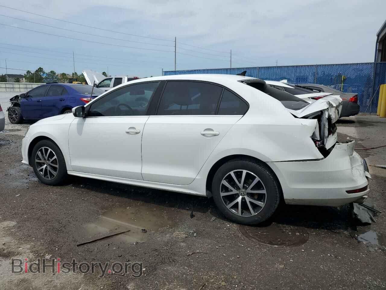 2017 VOLKSWAGEN JETTA - VIN: 3VWDB7AJ0HM290421 - Фото 2