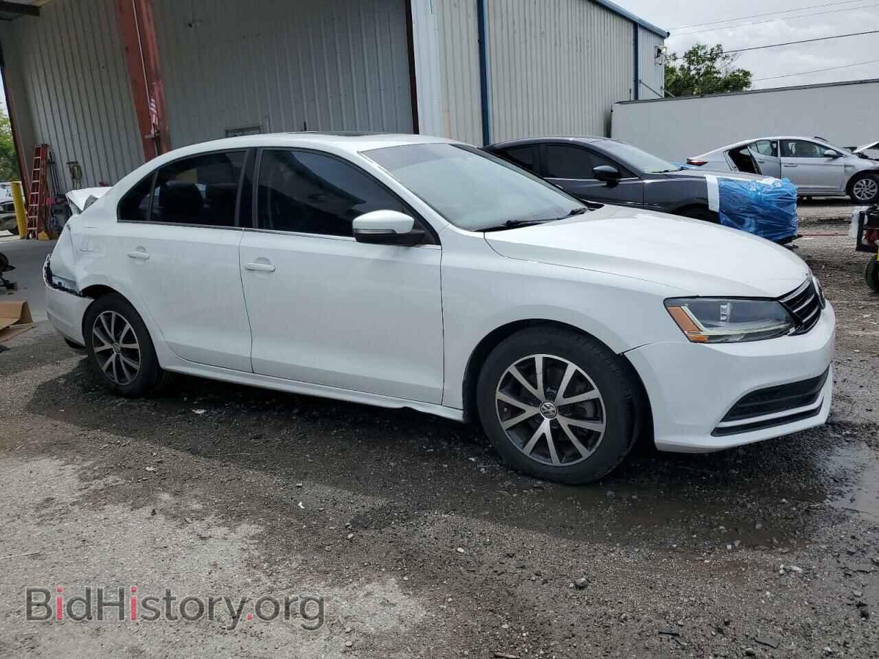 2017 VOLKSWAGEN JETTA - VIN: 3VWDB7AJ0HM290421 - Фото 4