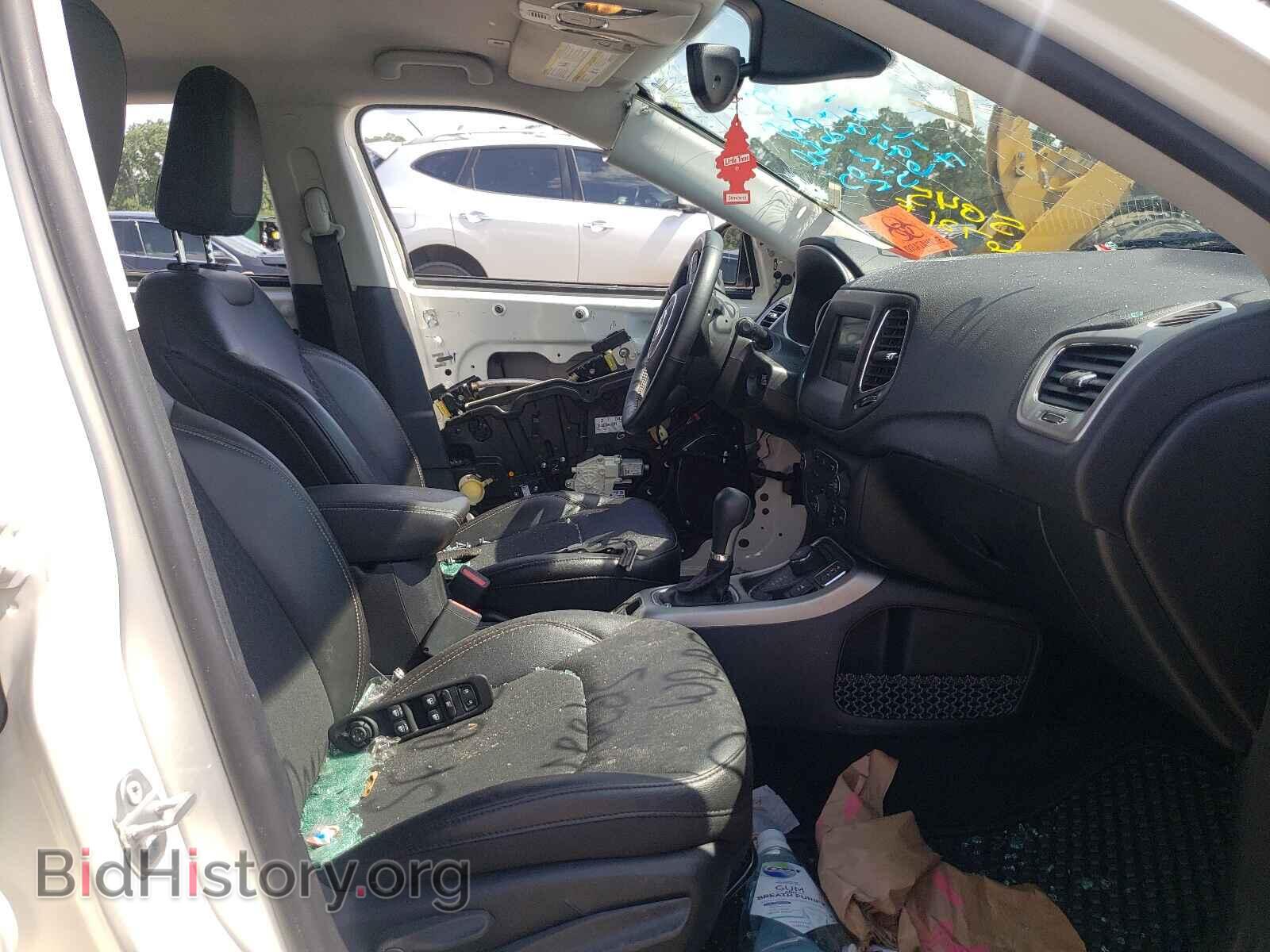 2018 JEEP COMPASS - VIN: 3C4NJDBB4JT418302 - Фото 5
