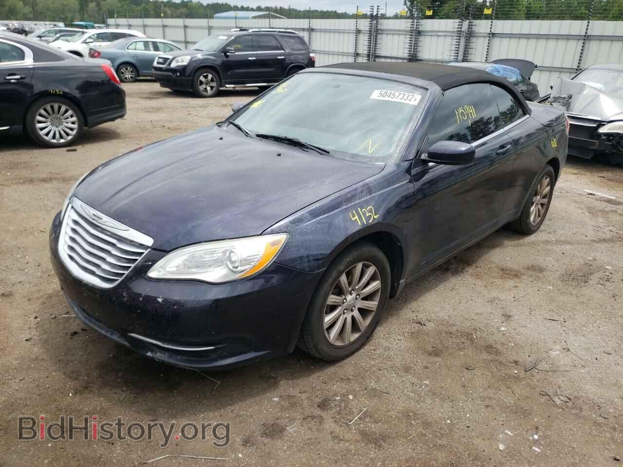 2012 CHRYSLER 200 - VIN: 1C3BCBEB5CN119227 - Фото 2