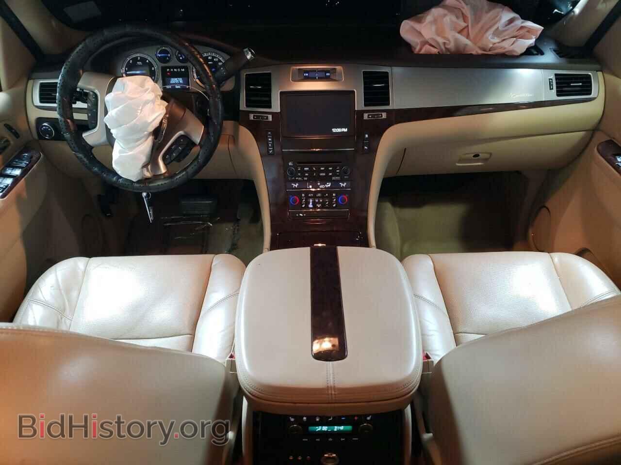 2011 CADILLAC ESCALADE - VIN: 1GYS4HEF6BR329092 - Фото 8