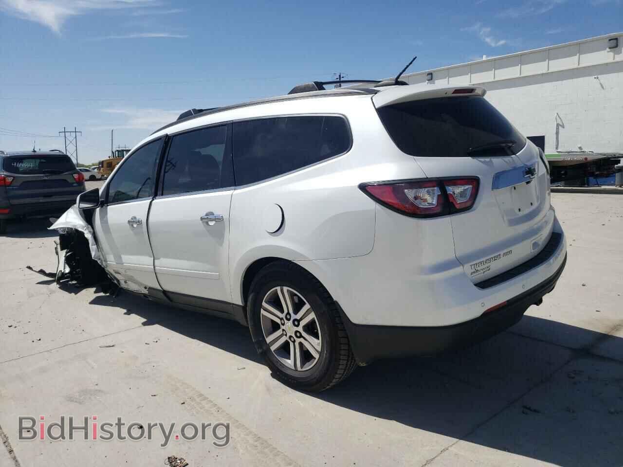 2017 CHEVROLET TRAVERSE - VIN: 1GNKVHKD7HJ166375 - Photo 2