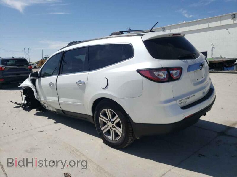 2017 Chevrolet TRAVERSE (VIN 1GNKVHKD7HJ166375) — photo 2 of 12