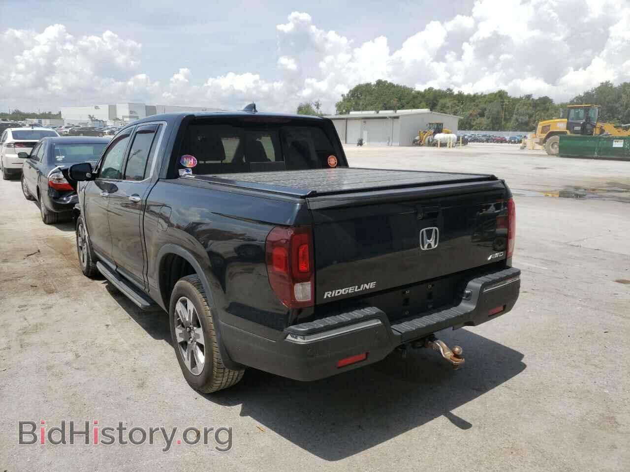 2017 HONDA RIDGELINE - VIN: 5FPYK3F70HB002807 - Фото 3