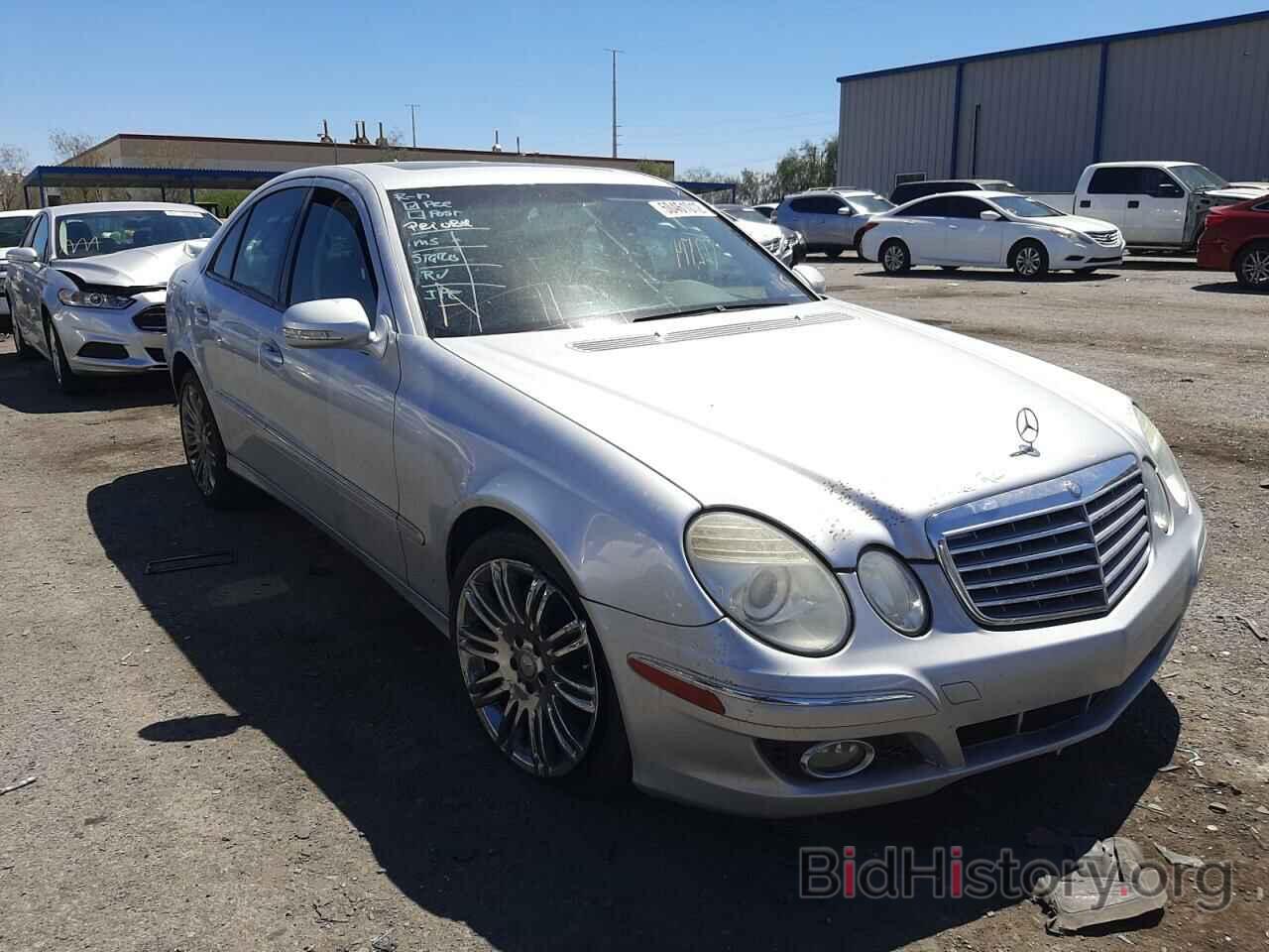 Photo WDBUF87X88B320215 - MERCEDES-BENZ E-CLASS 2008