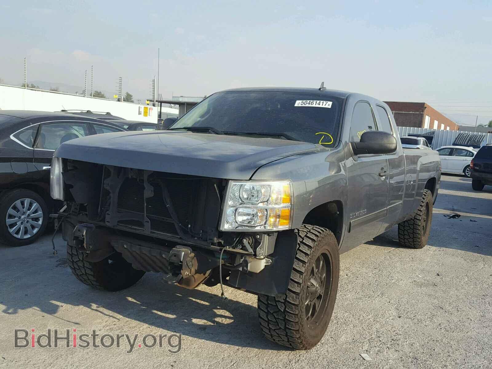 2011 CHEVROLET SILVERADO - VIN: 1GCRCSE09BZ278655 - Фото 2