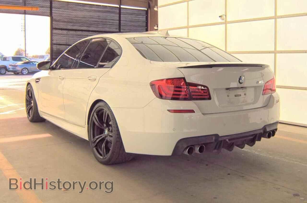 2013 BMW M5 - VIN: WBSFV9C53DC772996 - Фото 3