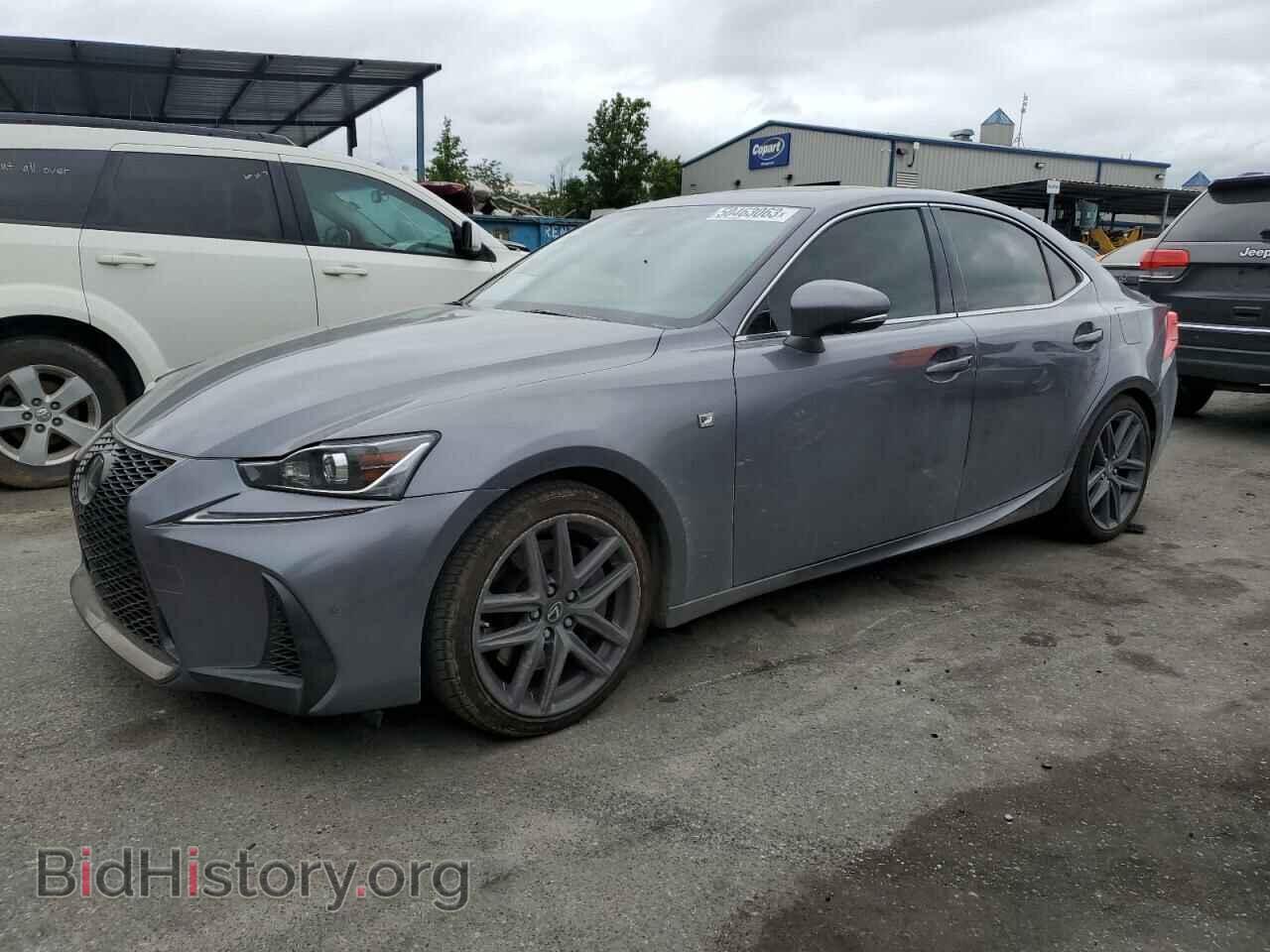 Photo JTHBA1D2XJ5069577 - LEXUS IS 2018