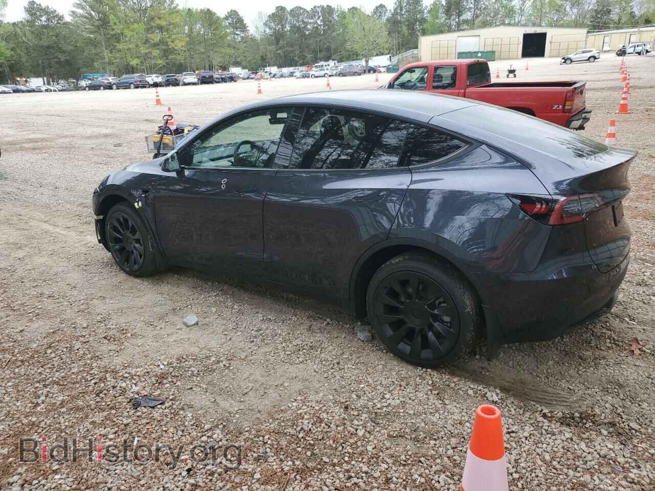 2024 TESLA MODEL Y - VIN: 7SAYGDEE9RA232248 - Фото 2