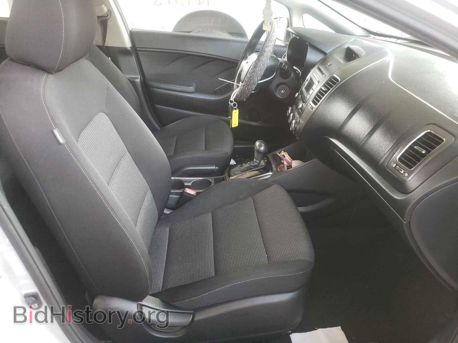 2017 KIA FORTE - VIN: 3KPFK4A74HE061555 - Фото 5