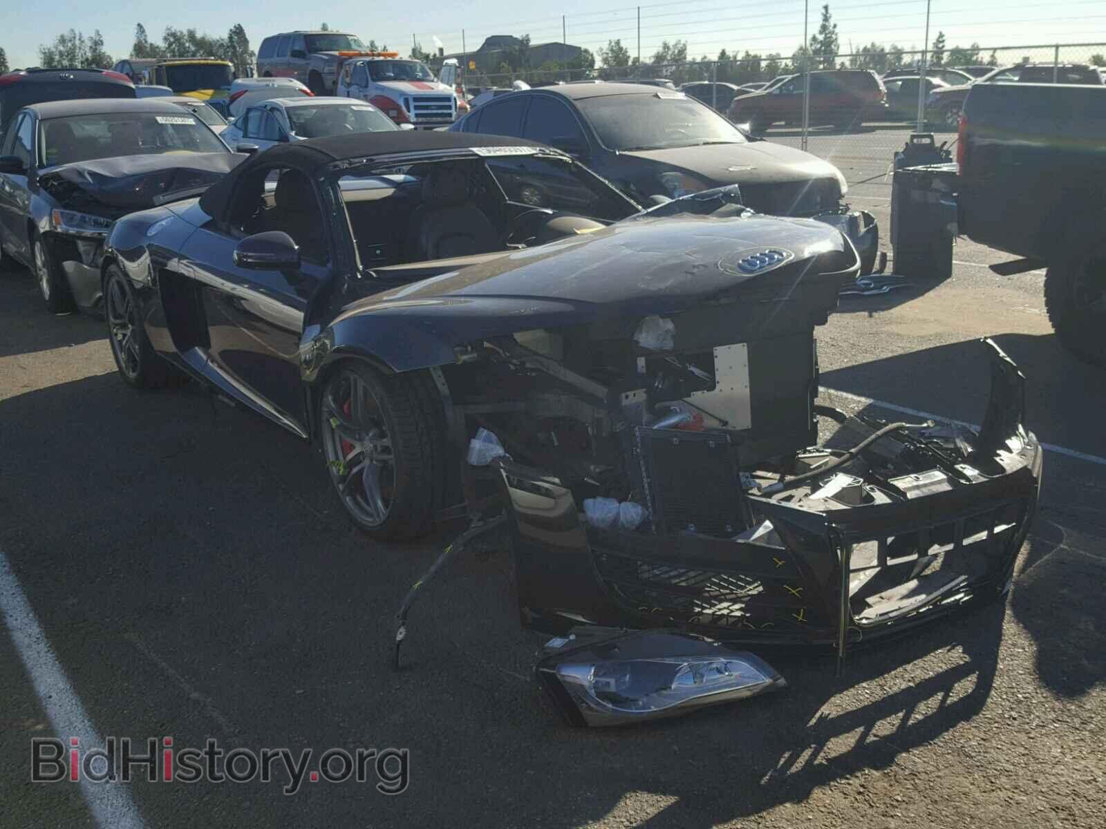 Photo WUAVNAFG4CN002006 - AUDI R8 2012