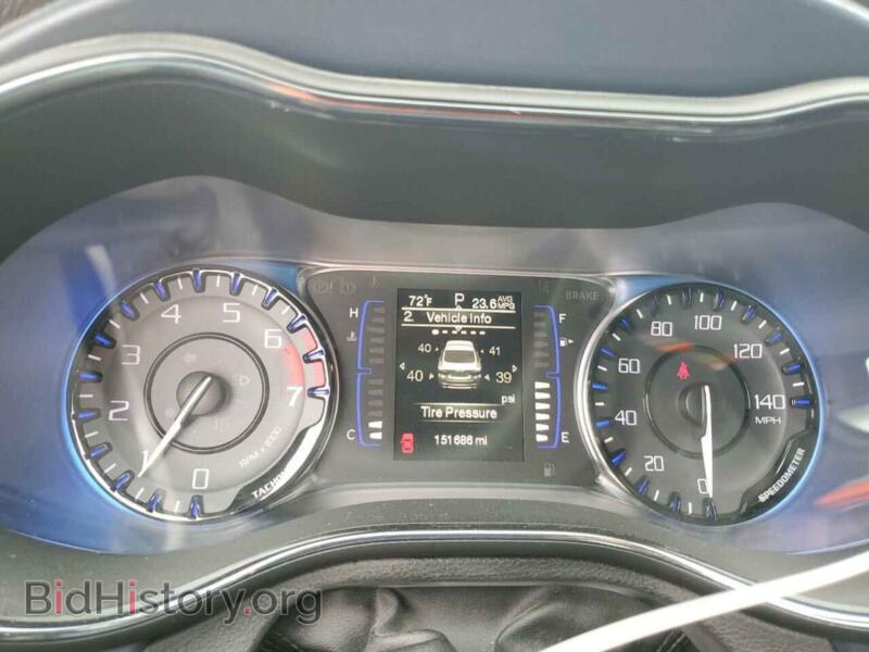 2015 Chrysler 200 (VIN 1C3CCCBB0FN554417) — photo 9 of 12