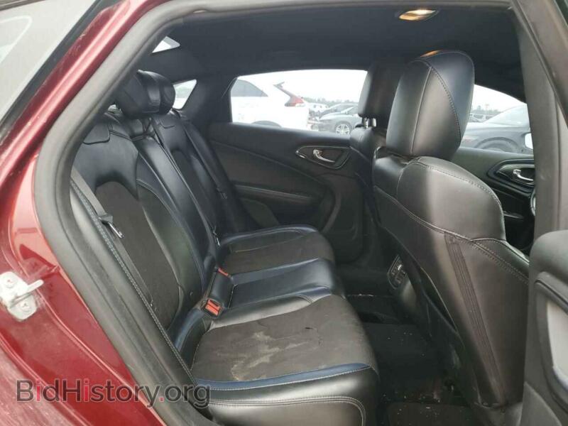 2015 Chrysler 200 (VIN 1C3CCCBB0FN554417) — photo 10 of 12