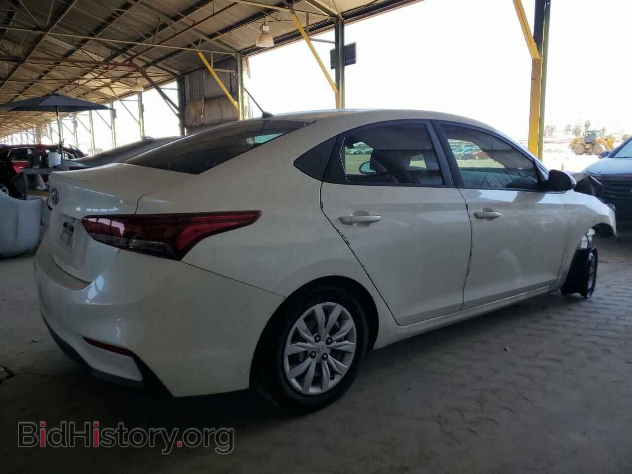 2018 HYUNDAI ACCENT - VIN: 3KPC24A3XJE012608 - Фото 3