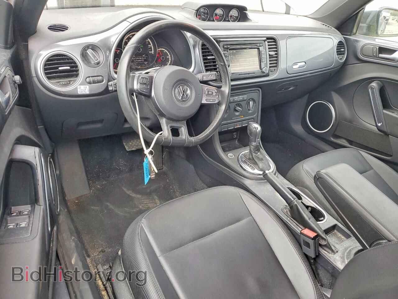 2013 VOLKSWAGEN BEETLE - VIN: 3VW5L7ATXDM817636 - Фото 8