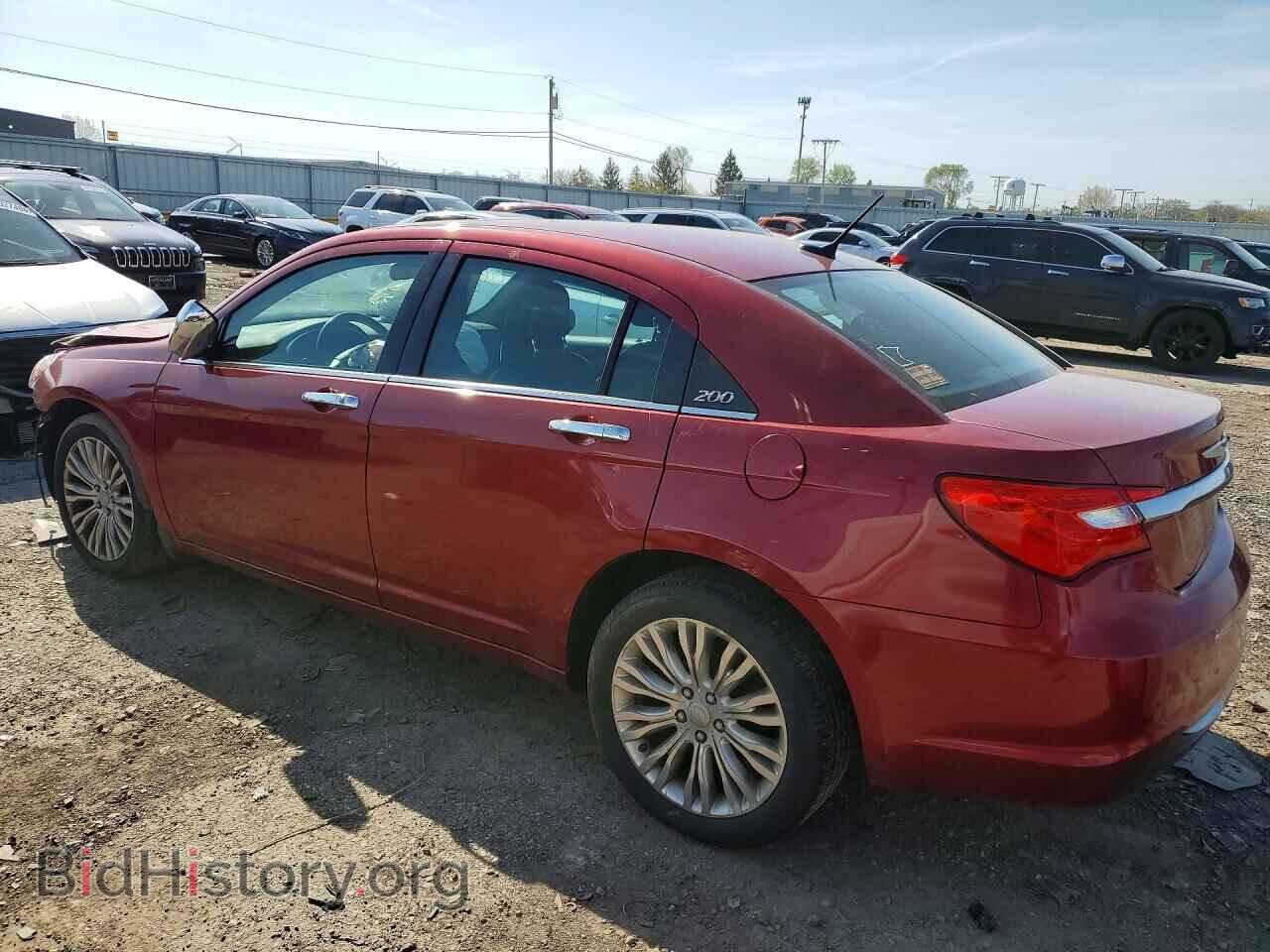 2012 CHRYSLER 200 - VIN: 1C3CCBCG2CN108110 - Фото 2