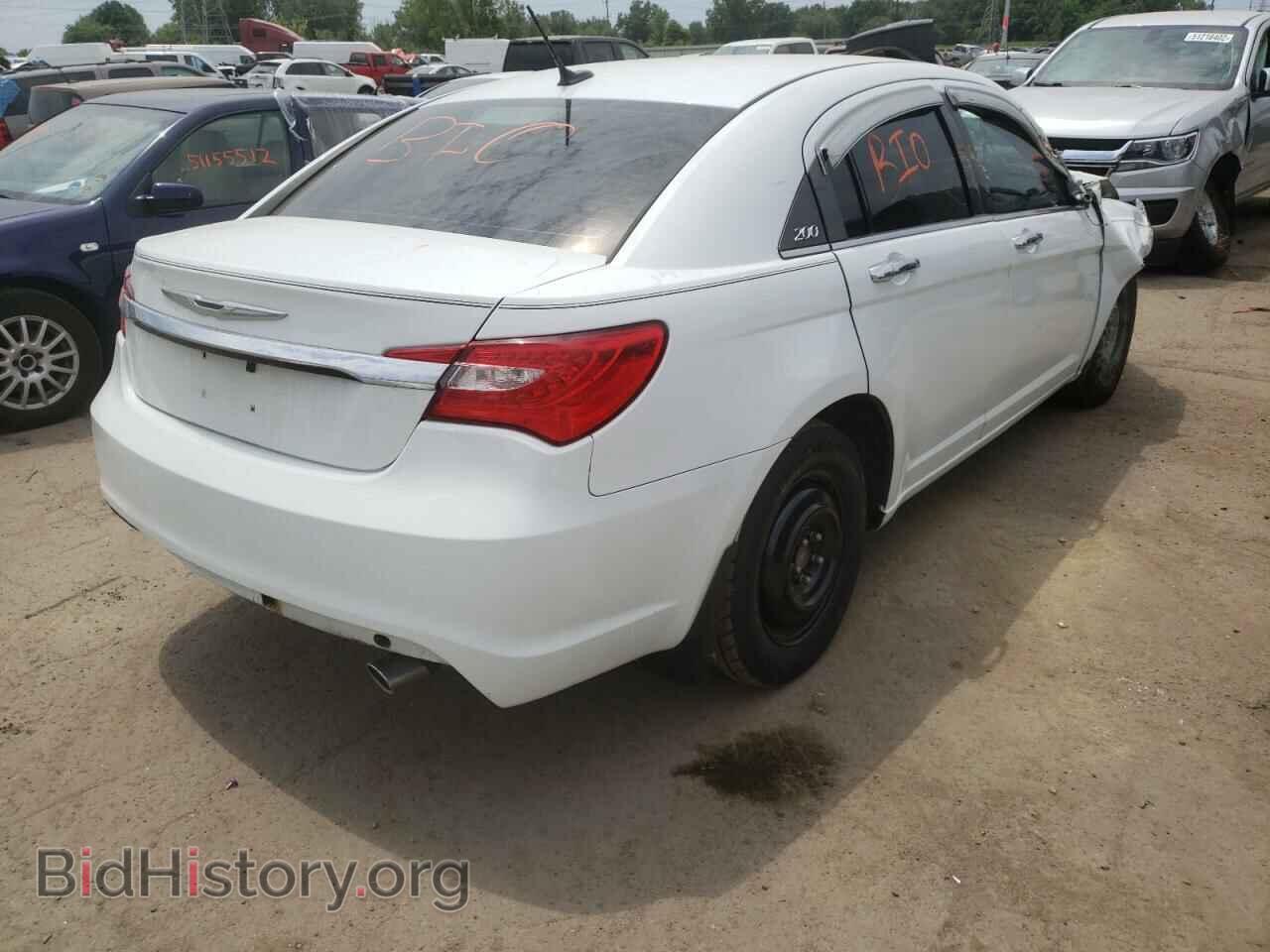 2013 CHRYSLER 200 - VIN: 1C3CCBCG0DN757941 - Photo 4