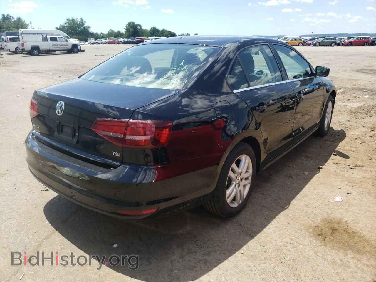 2017 VOLKSWAGEN JETTA - VIN: 3VW2B7AJ2HM324222 - Фото 4