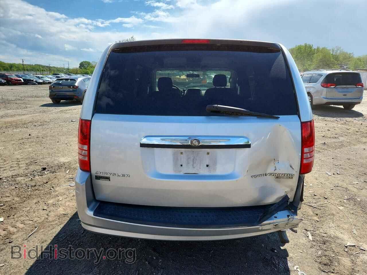 2009 CHRYSLER MINIVAN - VIN: 2A8HR44E09R656880 - Фото 6