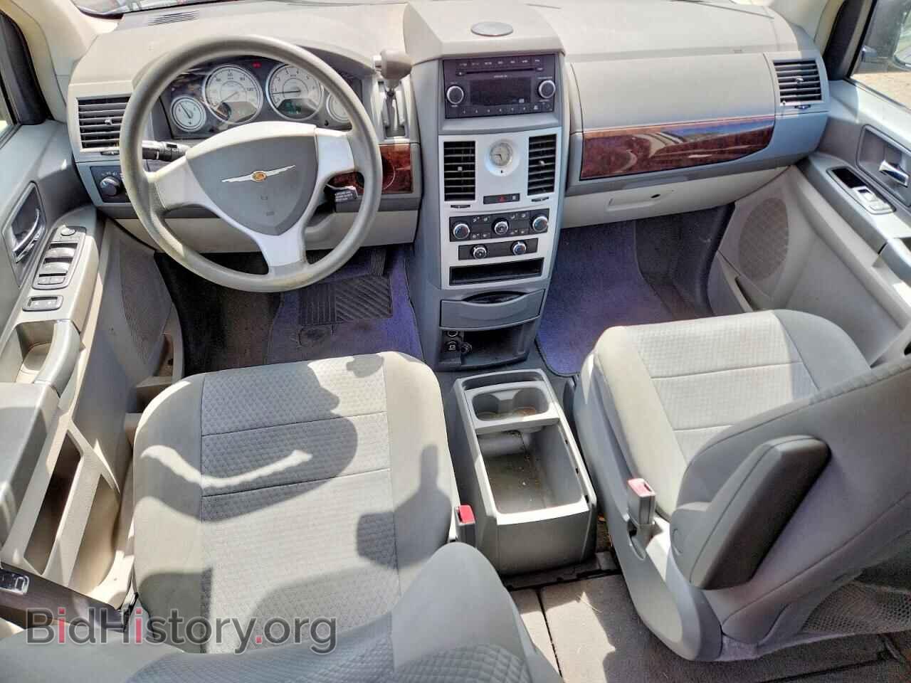 2009 CHRYSLER MINIVAN - VIN: 2A8HR44E09R656880 - Фото 8