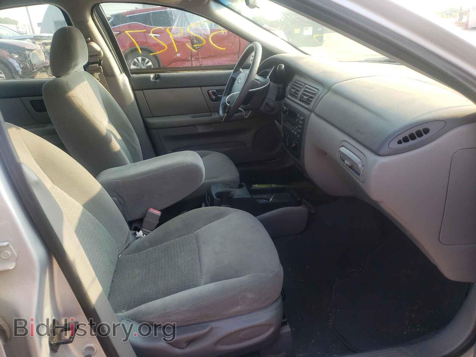 2006 FORD TAURUS - VIN: 1FAFP53U16A207930 - Фото 5