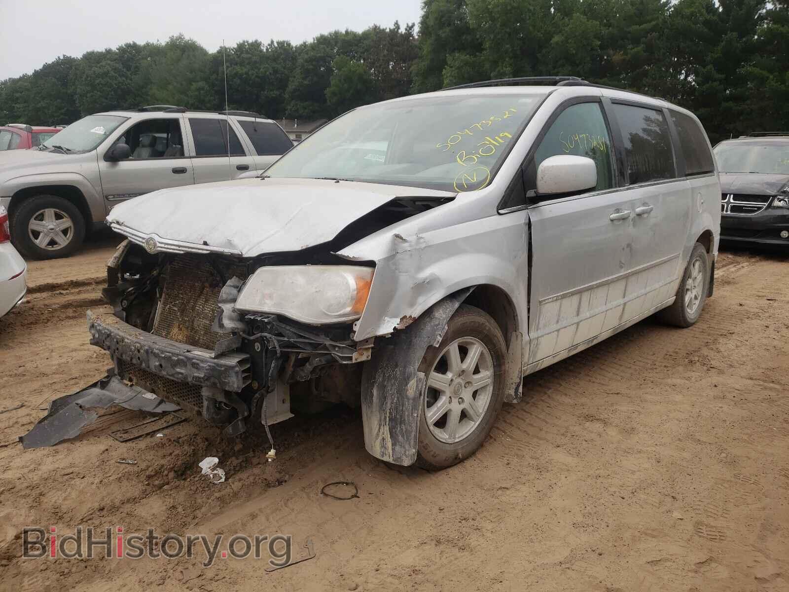 2010 CHRYSLER MINIVAN - VIN: 2A4RR5D18AR386844 - Photo 2