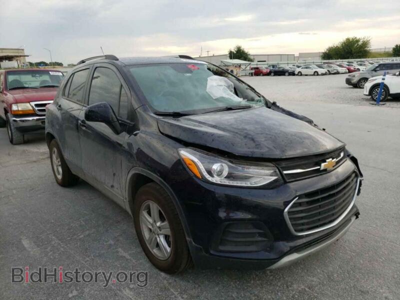 2021 Chevrolet TRAX Trax 1LT (VIN KL7CJLSB1MB318436) — photo 1 of 10, Copart, damage: front end