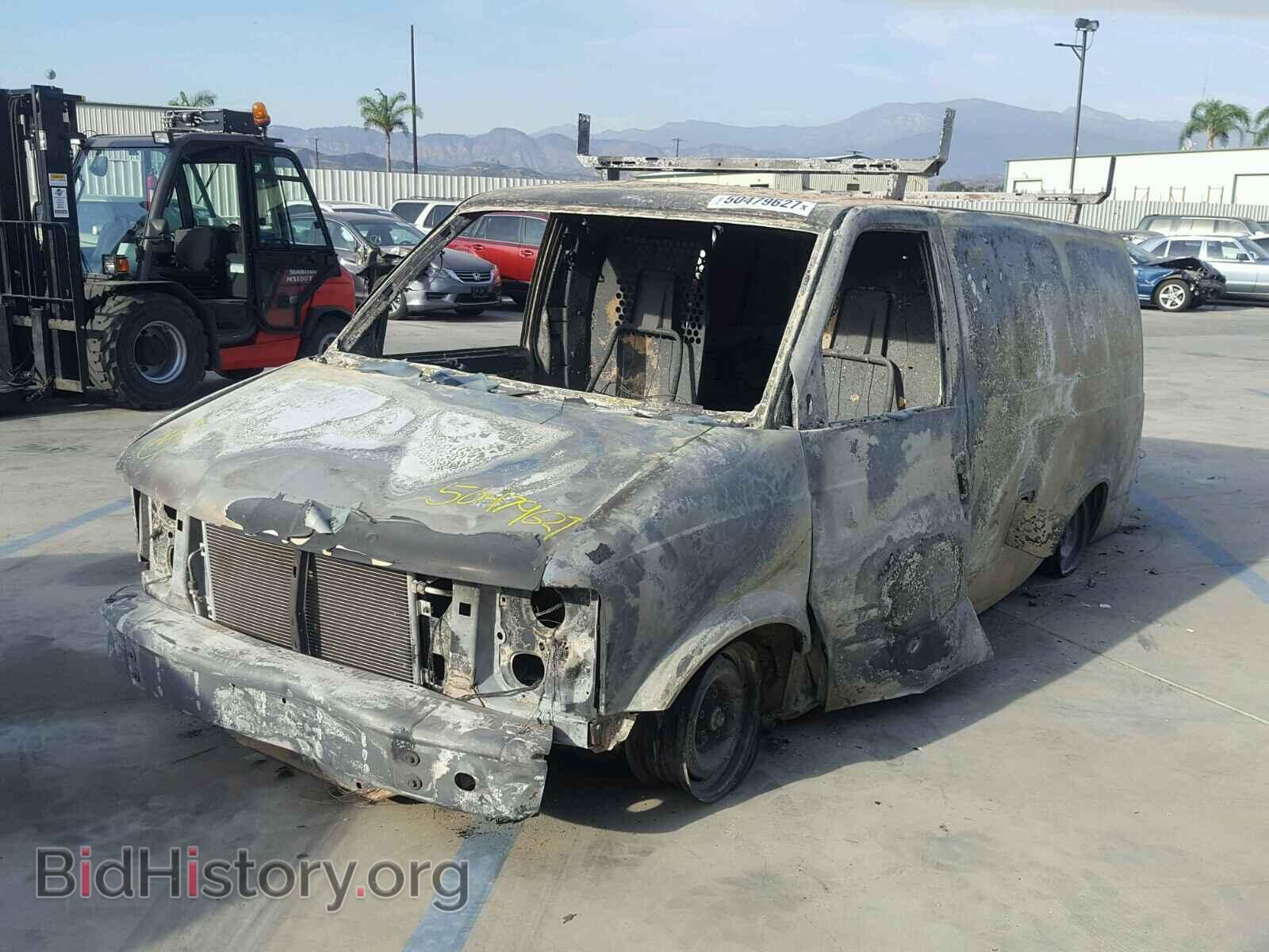 2000 CHEVROLET ASTRO - VIN: 1GCDM19W3YB140031 - Фото 2