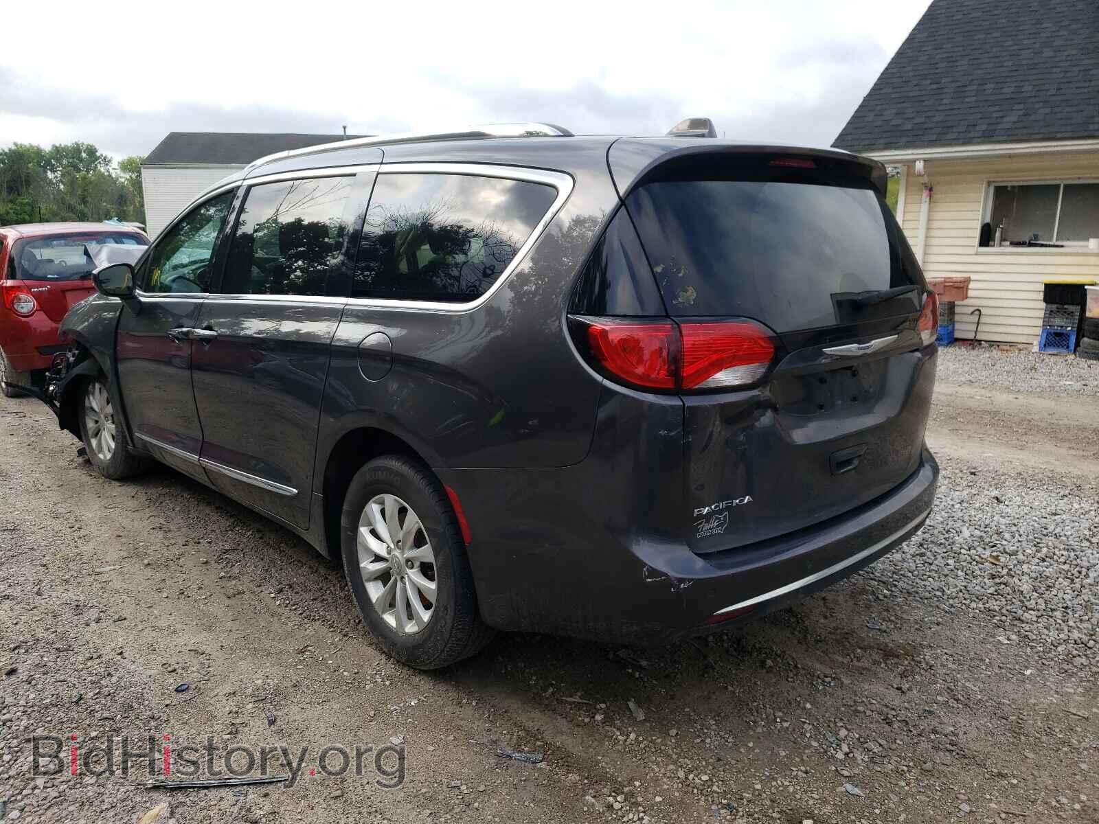 2018 CHRYSLER PACIFICA - VIN: 2C4RC1EG9JR316546 - Фото 3