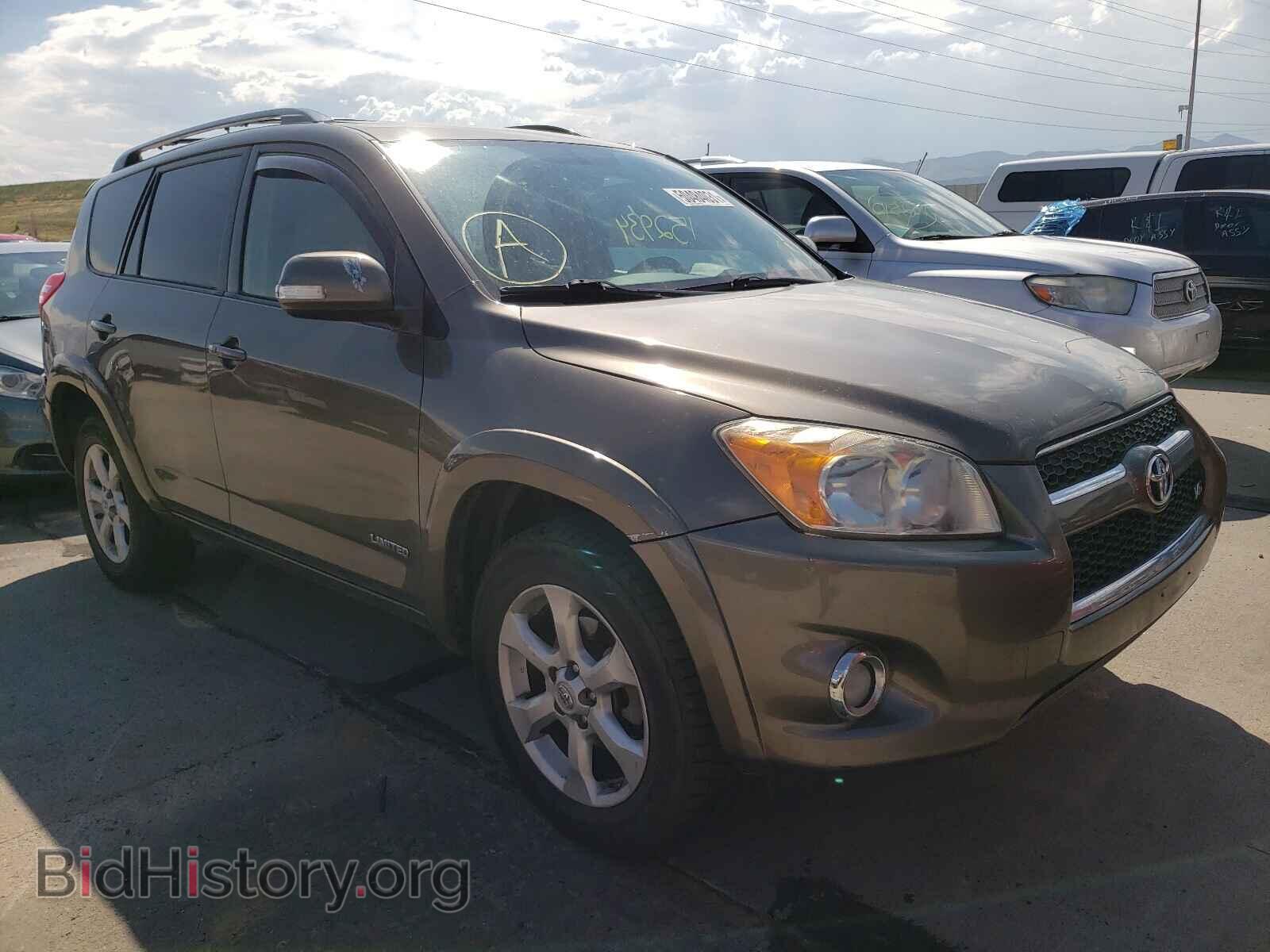 Фотография JTMDK4DV5BD018224 - TOYOTA RAV4 2011