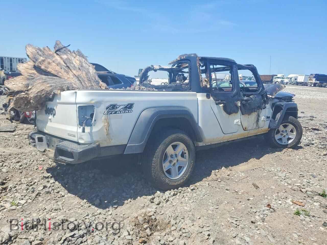 2020 JEEP GLADIATOR - VIN: 1C6HJTAG4LL186469 - Фото 3