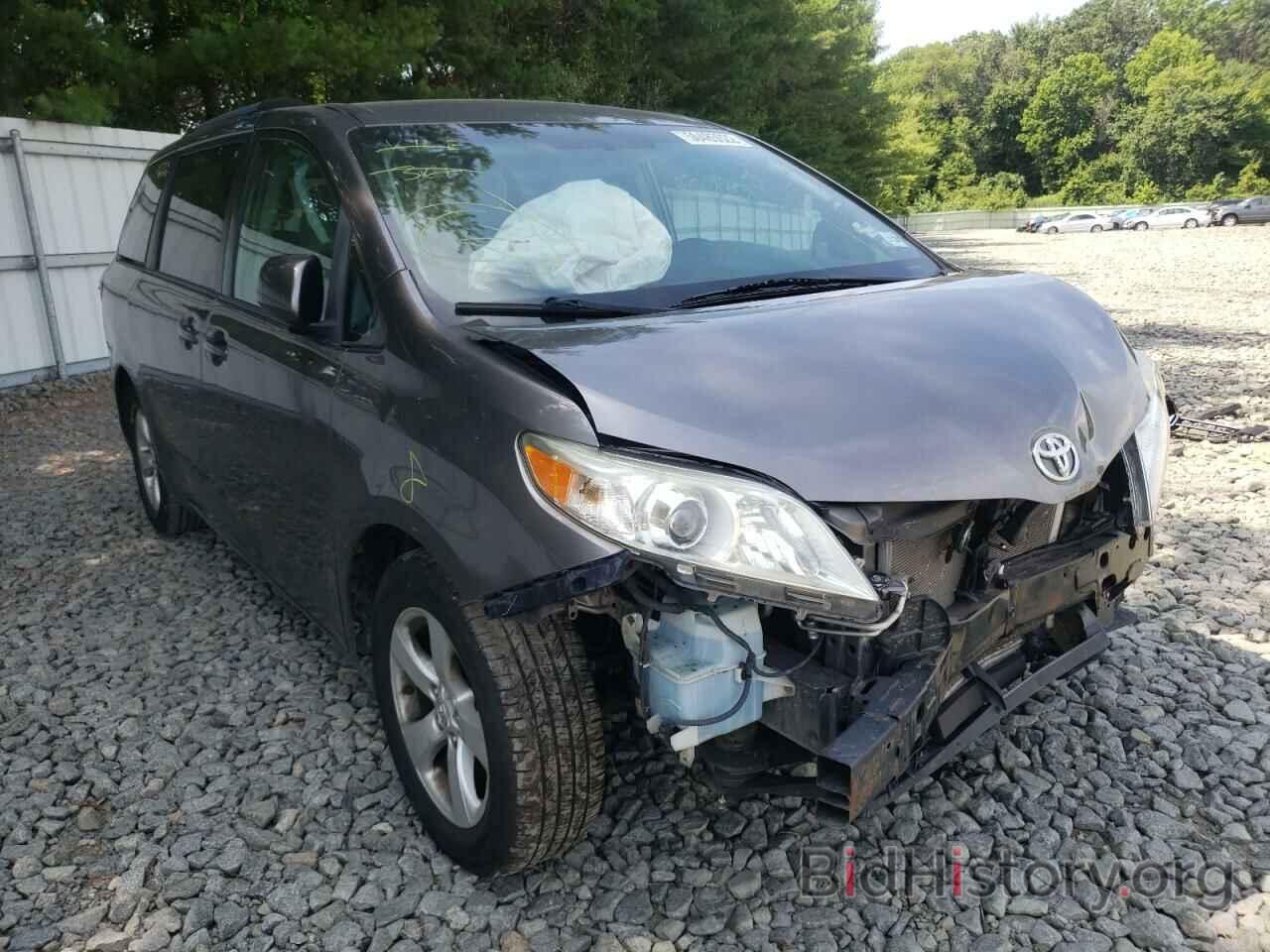 Фотография 5TDKK3DCXFS534864 - TOYOTA SIENNA 2015