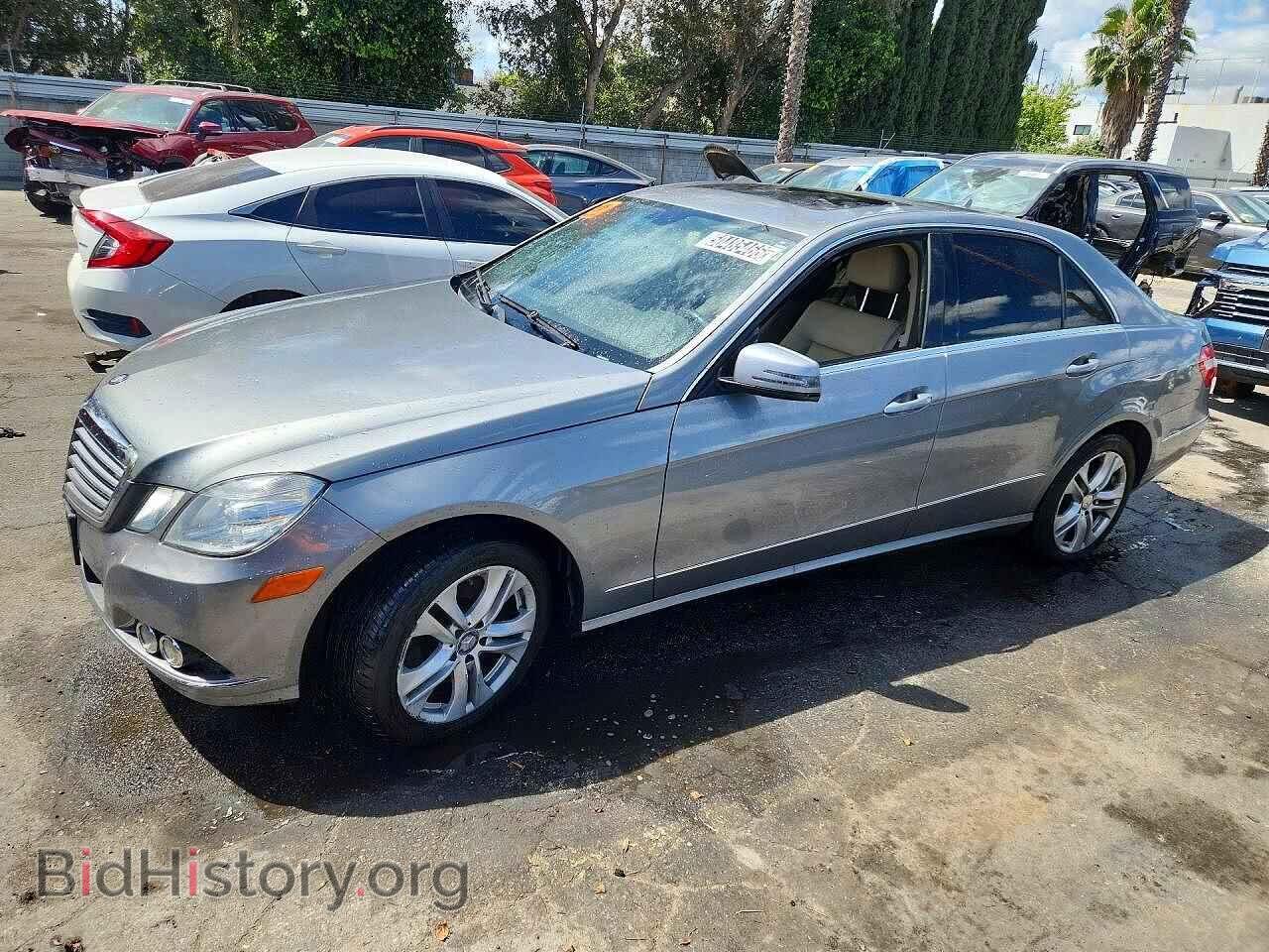 Photo WDDHF8HB8BA469569 - MERCEDES BENZ E-CLASS 2011