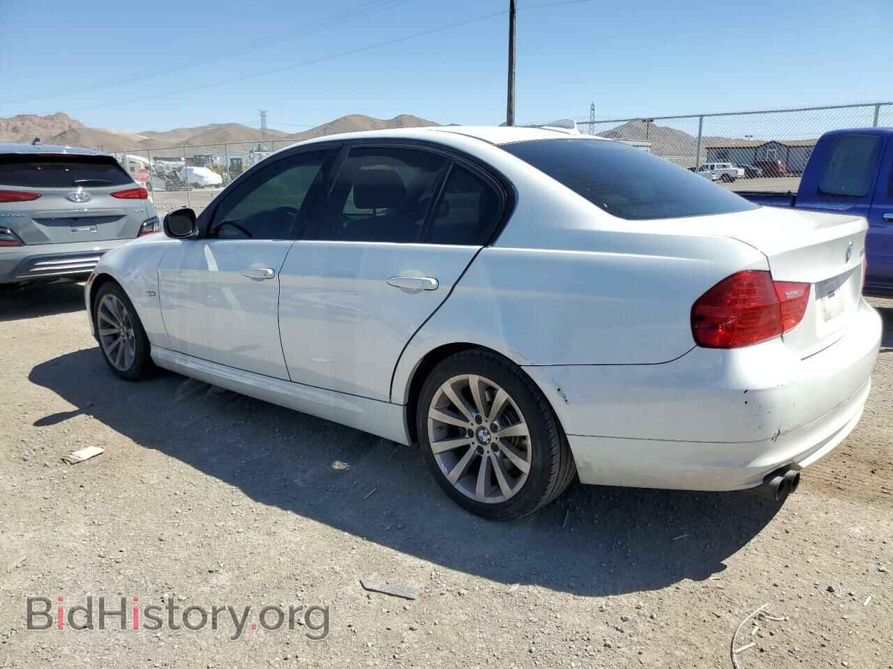2011 BMW 3 SERIES - VIN: WBAPH7C50BE675535 - Фото 2