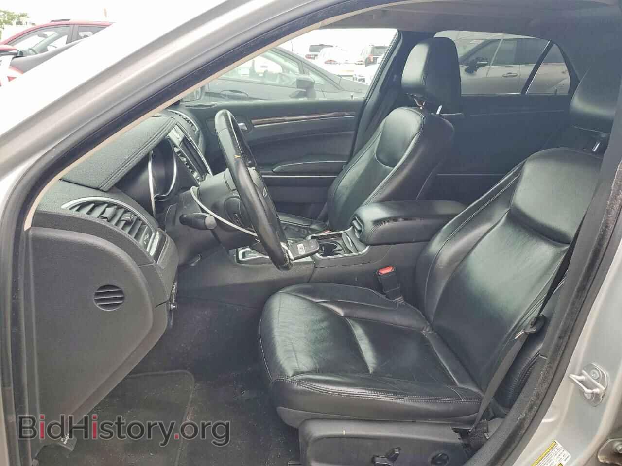 2019 CHRYSLER 300 - VIN: 2C3CCAAG1KH648021 - Фото 7