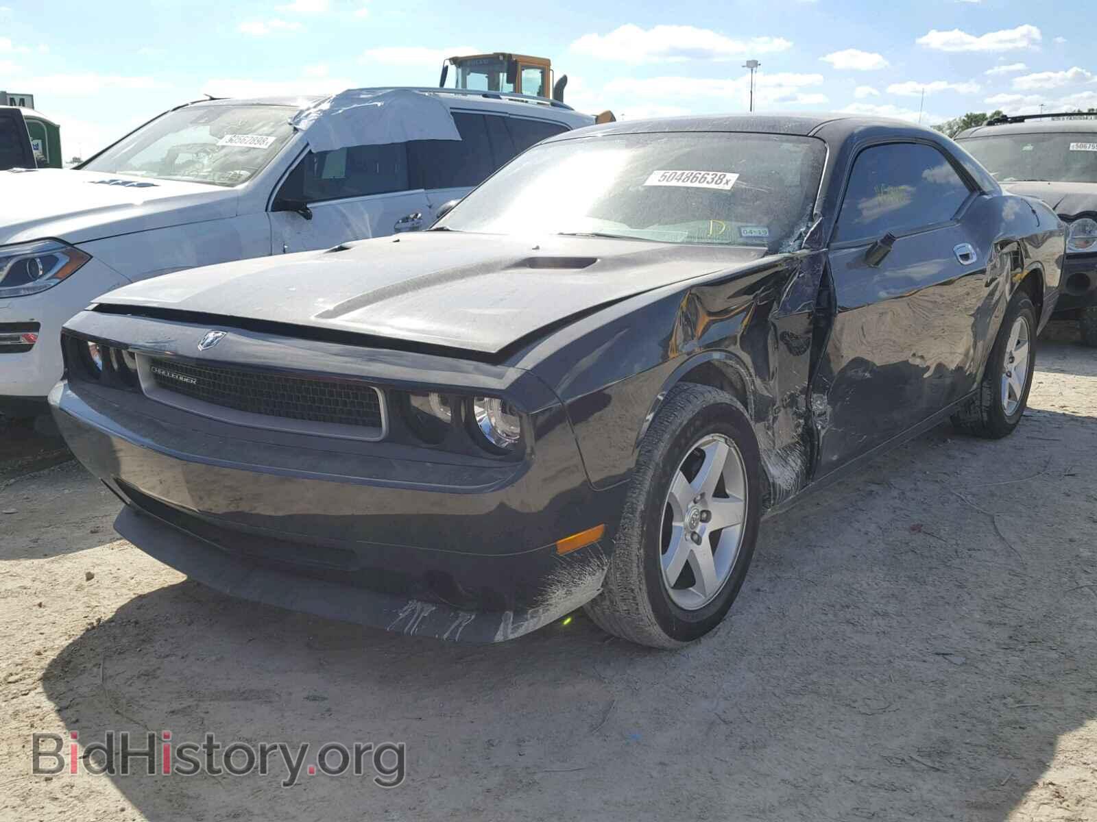 2010 DODGE CHALLENGER - VIN: 2B3CJ4DV2AH324170 - Photo 2