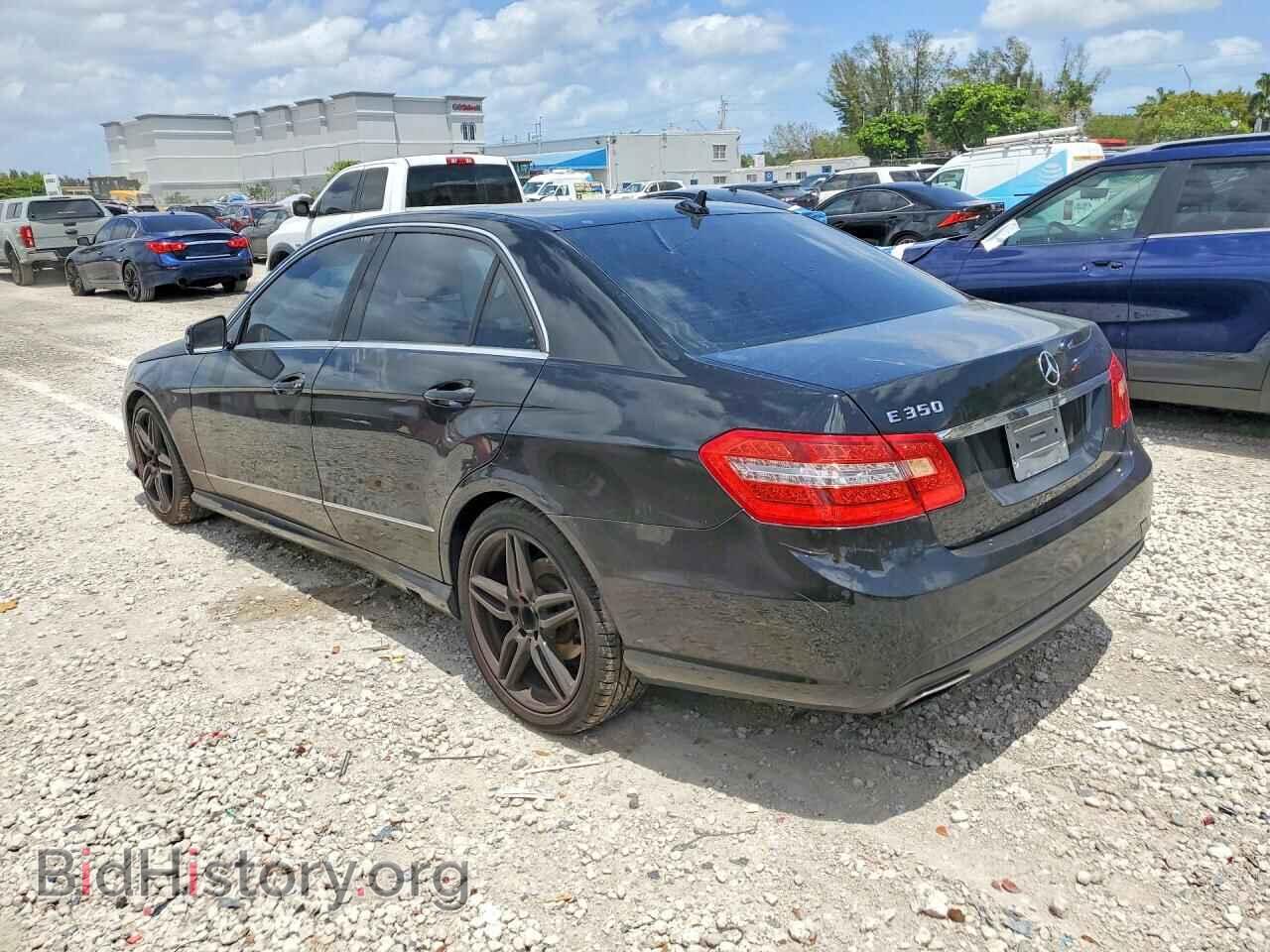 2011 MERCEDES-BENZ E-CLASS - VIN: WDDHF5GB5BA372748 - Фото 2