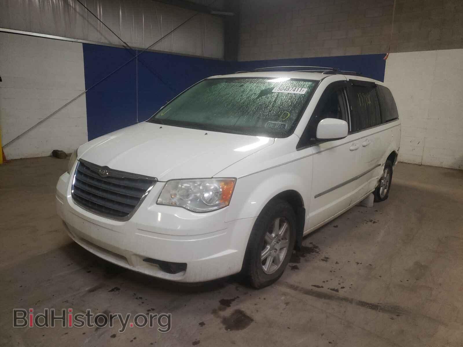2010 CHRYSLER MINIVAN - VIN: 2A4RR5D19AR105604 - Фото 2