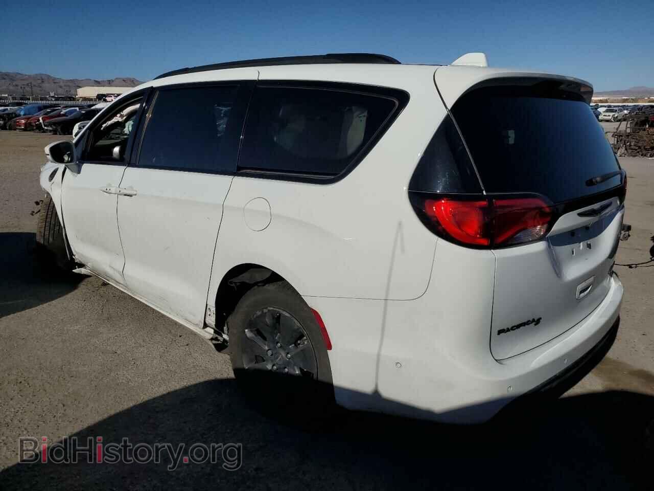 2020 CHRYSLER PACIFICA - VIN: 2C4RC1N72LR204321 - Фото 2