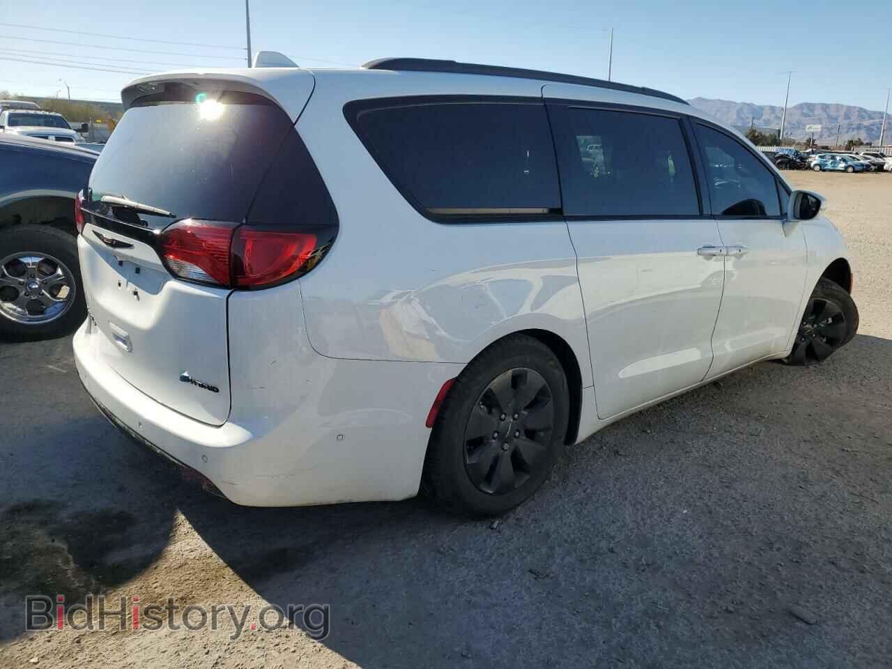 2020 CHRYSLER PACIFICA - VIN: 2C4RC1N72LR204321 - Фото 3
