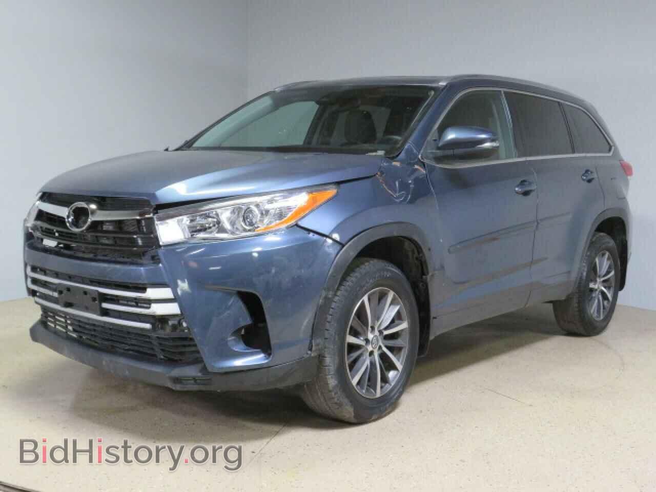 2018 TOYOTA HIGHLANDER - VIN: 5TDJZRFH1JS829847 - Фото 2
