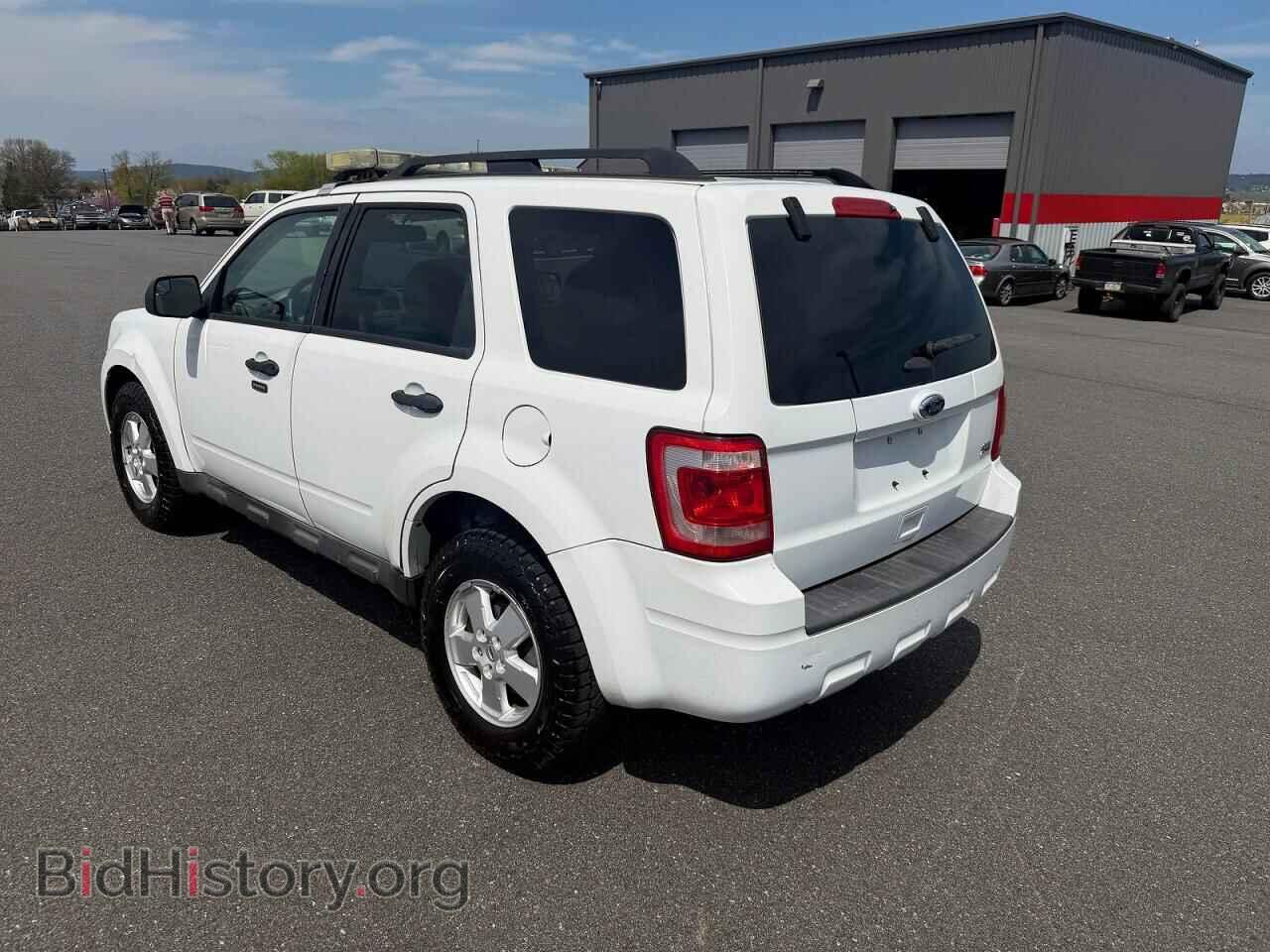 2011 FORD ESCAPE - VIN: 1FMCU9DG3BKB15028 - Фото 3
