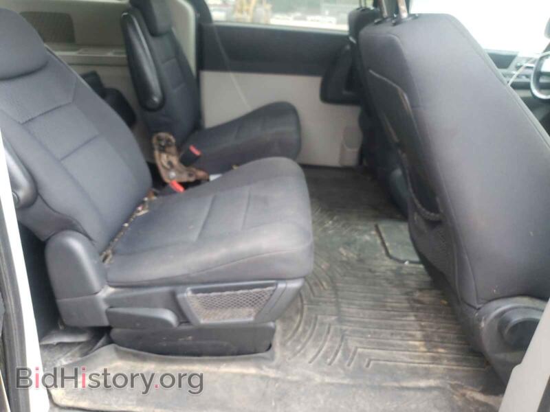 2010 Dodge CARAVAN (VIN 2D4RN5D1XAR165282) — фото 6 из 10